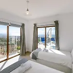 Casa vacanze Dream In Tala With Private Pool, Sea & Mountain Views & Garden Retreat *