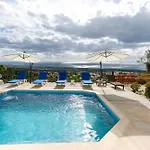 Hébergement de vacances Dream In Tala With Private Pool, Sea & Mountain Views & Garden Retreat