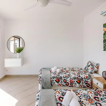 Tala Sea View Holiday home *