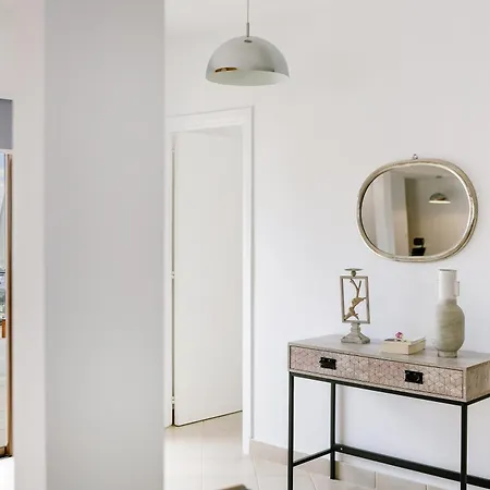 Dream In Tala With Private Pool, Sea & Mountain Views & Garden Retreat *