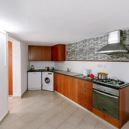 Dream In Tala With Private Pool, Sea & Mountain Views & Garden Retreat Сasa de vacaciones