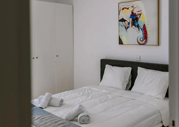 Dream In Tala With Private Pool, Sea & Mountain Views & Garden Retreat Prázdninový dům *