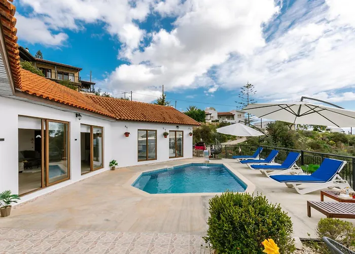 Dream In Tala With Private Pool, Sea & Mountain Views & Garden Retreat 別荘 パ フォス