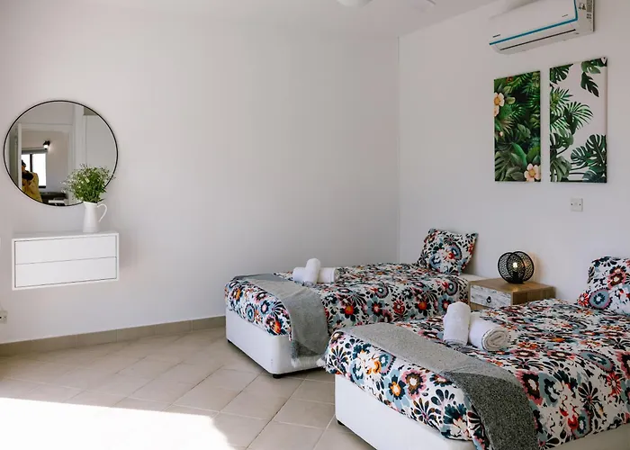 別荘 Dream In Tala With Private Pool, Sea & Mountain Views & Garden Retreat