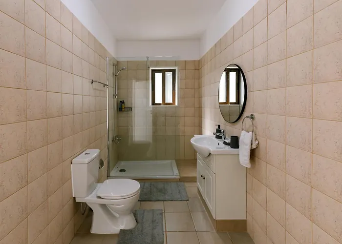 Dream In Tala With Private Pool, Sea & Mountain Views & Garden Retreat * パ フォス