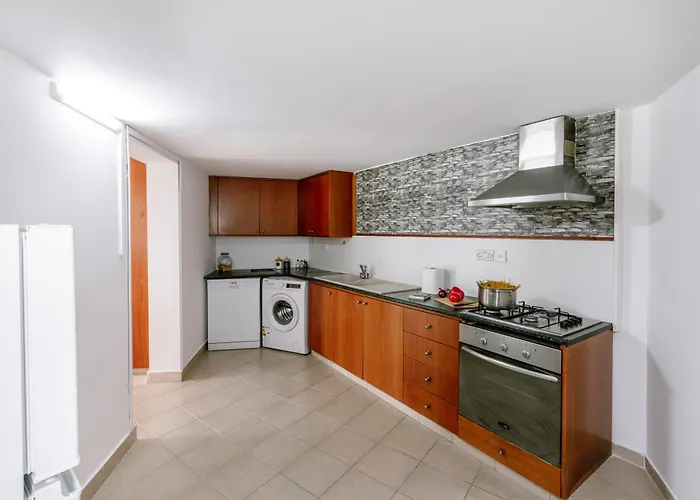 Dream In Tala With Private Pool, Sea & Mountain Views & Garden Retreat 別荘