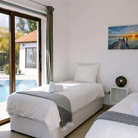 Holiday home Dream In Tala With Private Pool, Sea & Mountain Views & Garden Retreat *